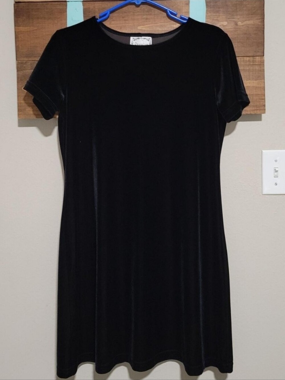 Vintage 90s Black Velvet Short Sleeve Classic Timeless Dress Size Petite Medium